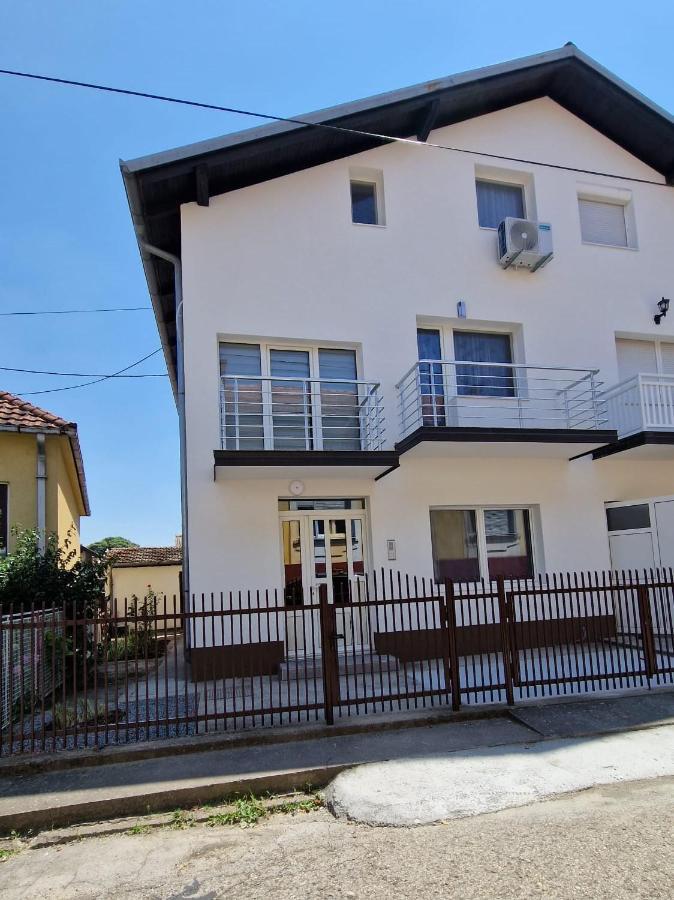 Apartmani Sky 1 2 3 Brcko Exterior photo